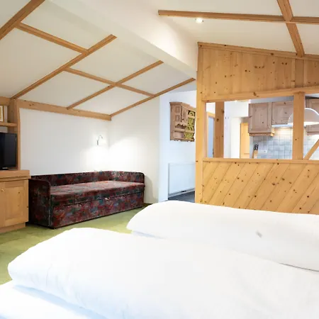 Haus Katharina Апартаменты Капрун