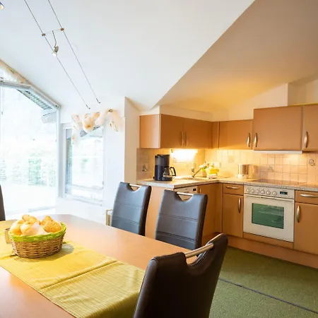 Haus Katharina Апартаменты Капрун