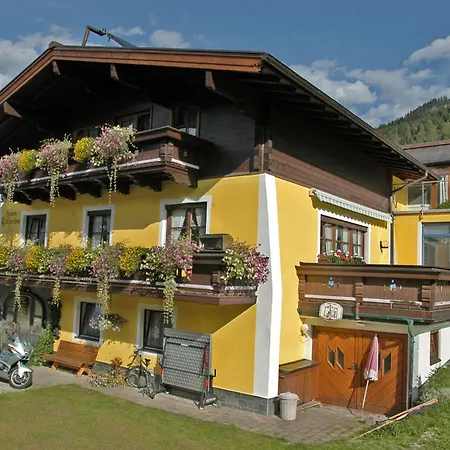 아파트 Haus Katharina, Summercard Included 카프룬
