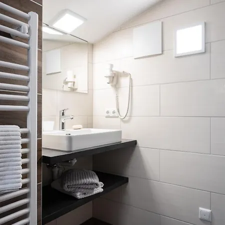 Haus Katharina Апартаменты Капрун