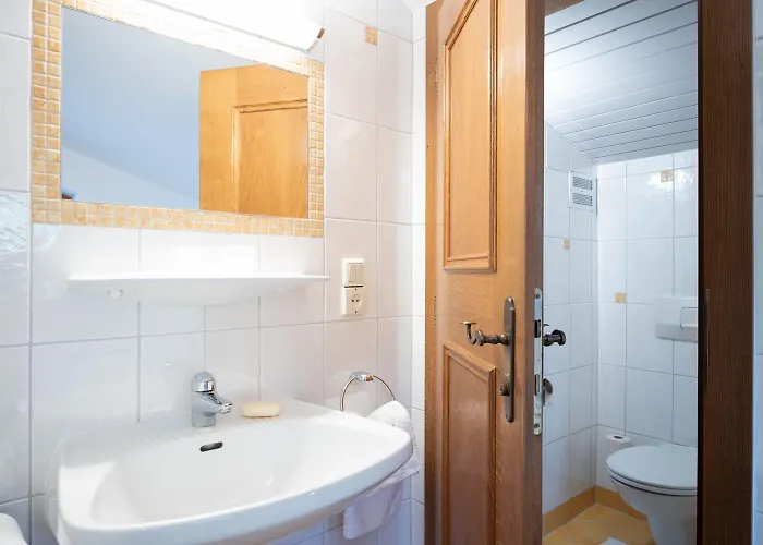 Haus Katharina, Summercard Included カプルーン