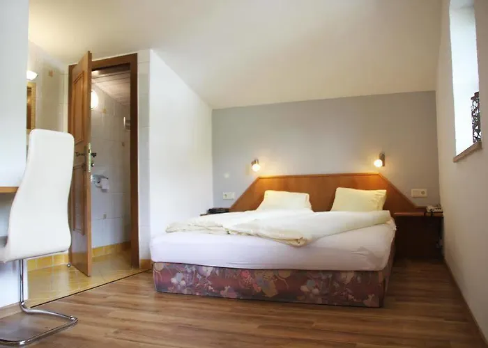 Haus Katharina, Summercard Included アパート カプルーン